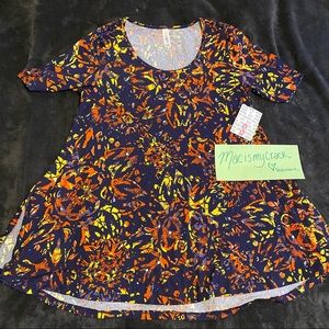NWT LuLaRoe Perfect Tee